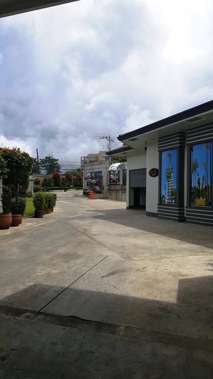 Hollywood Drive-In Hotel Baguio City Екстер'єр фото