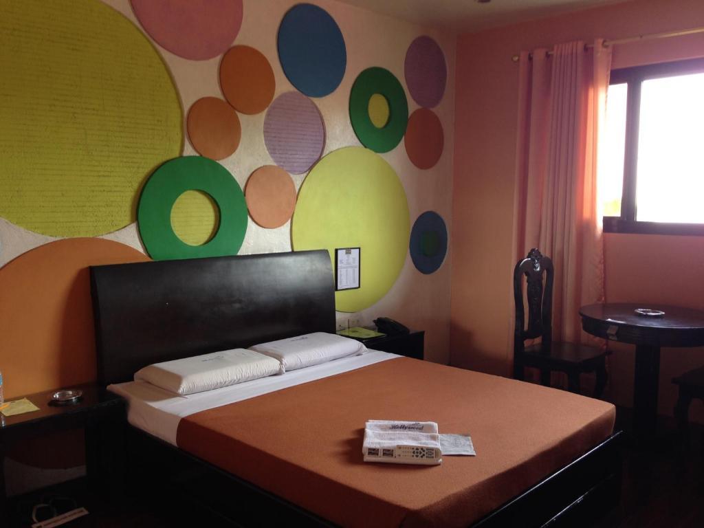 Hollywood Drive-In Hotel Baguio City Екстер'єр фото