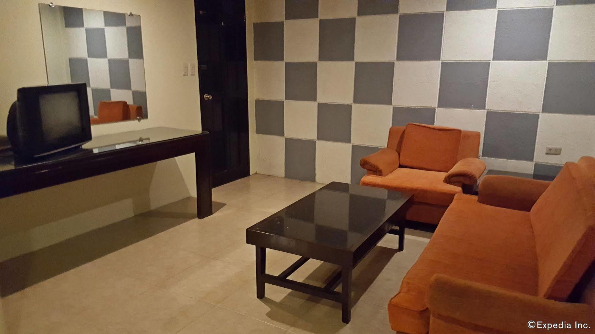 Hollywood Drive-In Hotel Baguio City Екстер'єр фото